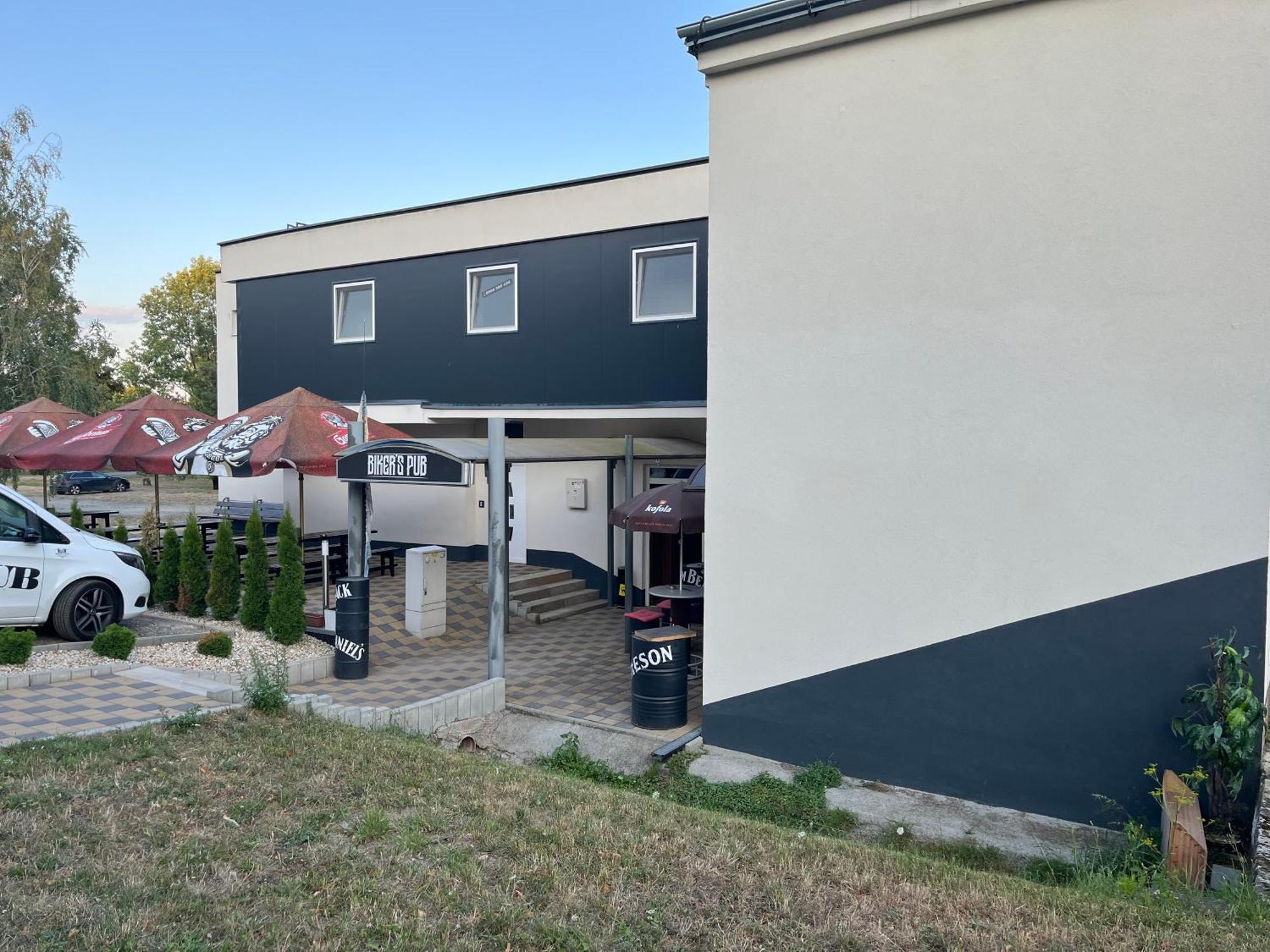 Penzion Biker'S Ungtavas Kültér fotó